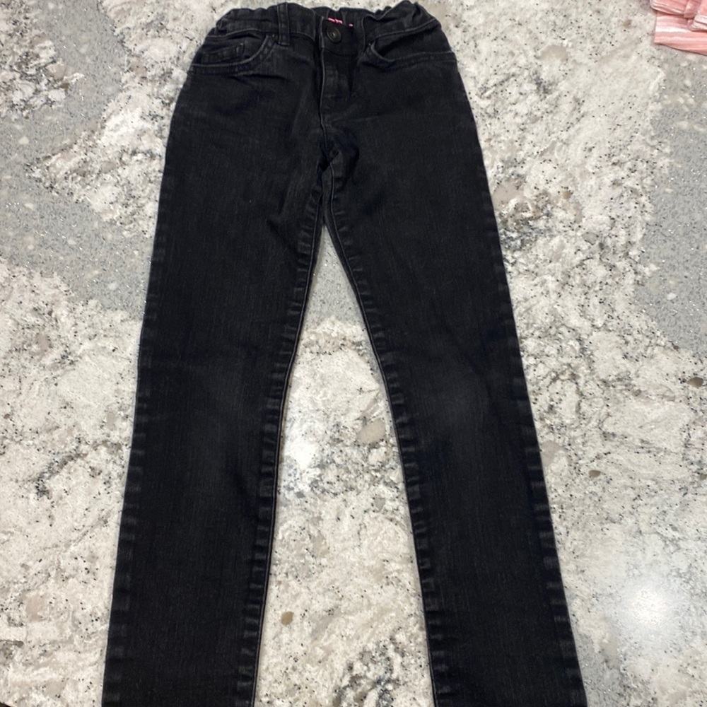 Childrens Place girls skinny jeans in black